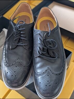 Cole Haan Black/Navy Wingtip Men's Shoes